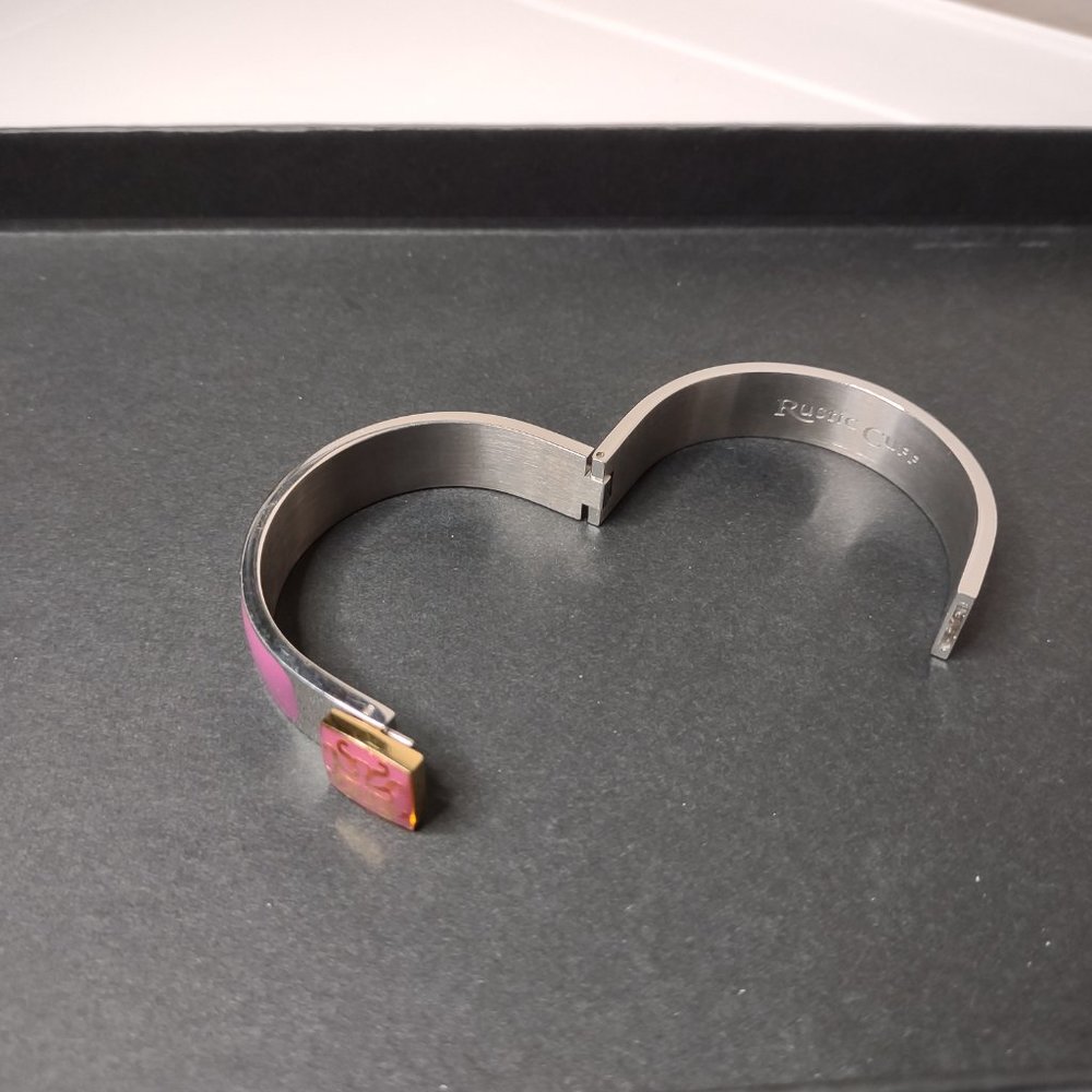 Cute 6.5 Inch Rustic Cuff Hinged Bangle - Picture 6 of 10